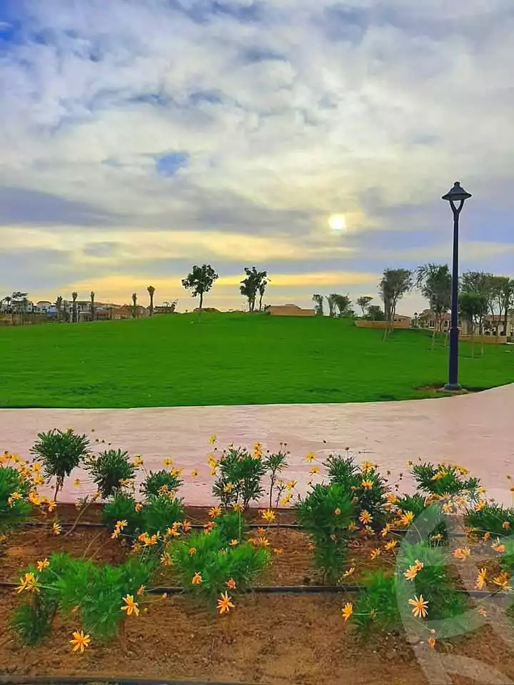 https://aqarmap.com.eg/en/listing/7268007-for-sale-cairo-new-cairo-6th-settlement-compounds-hyde-park-central-compound