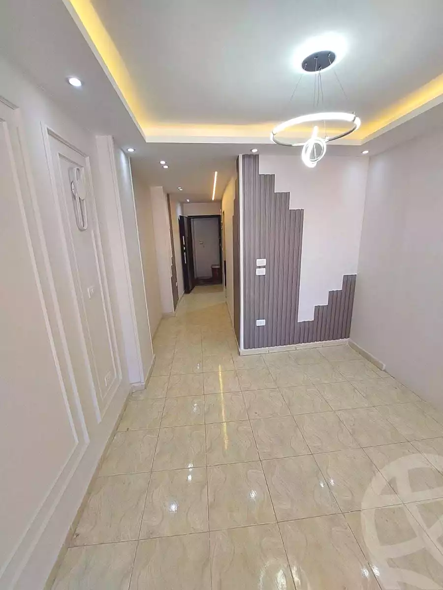 https://aqarmap.com.eg/ar/listing/7268765-for-sale-alexandria-sydy-bshr-sydy-bshr-bhry-ali-hipa-st