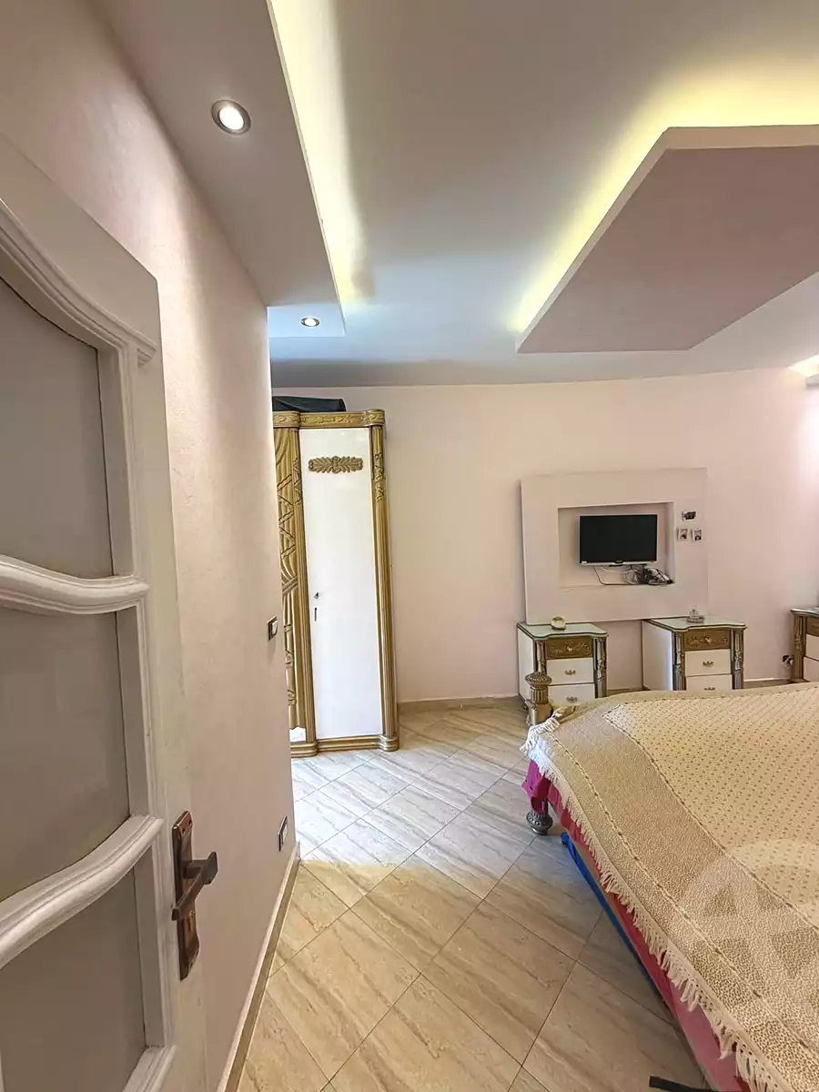 https://aqarmap.com.eg/en/listing/7268933-for-sale-cairo-new-cairo-el-ahyaa-fifth-neighborhood-street-17