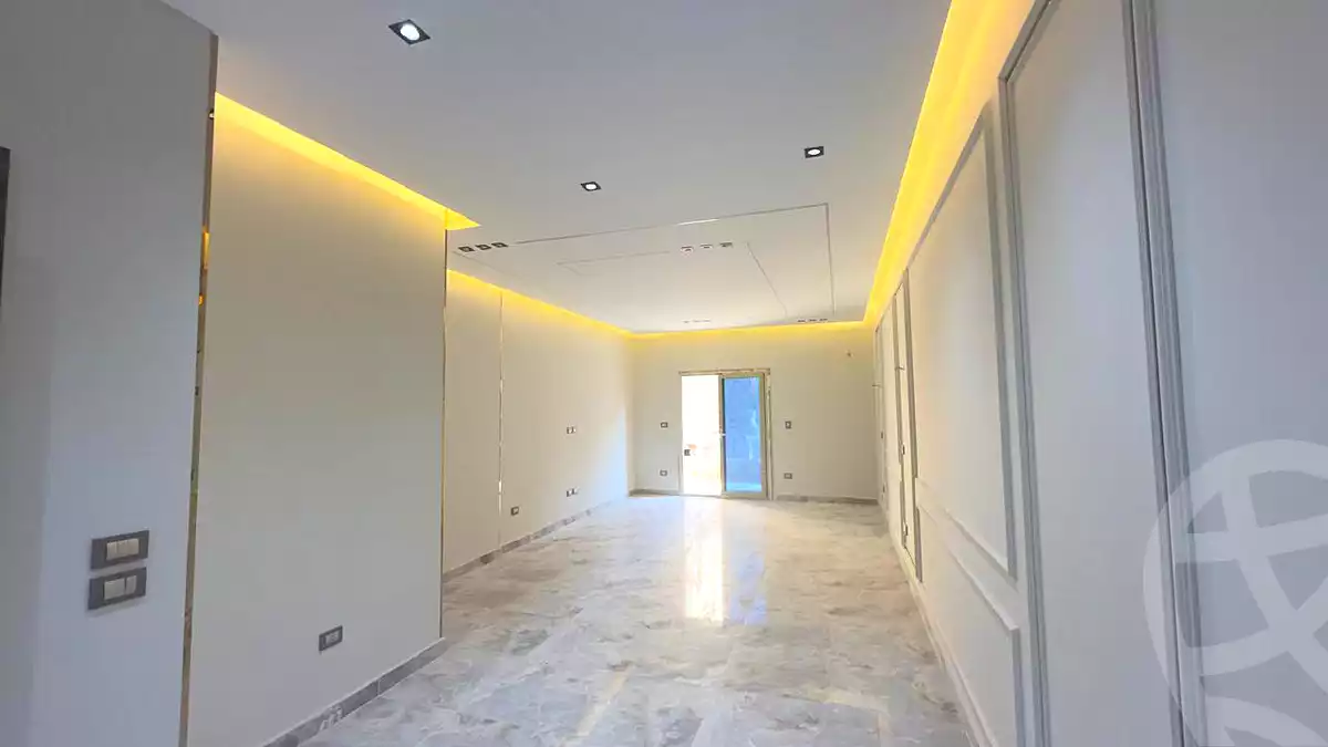 https://aqarmap.com.eg/en/listing/7269101-for-sale-cairo-new-cairo-compounds-grand-caesar-thiqa