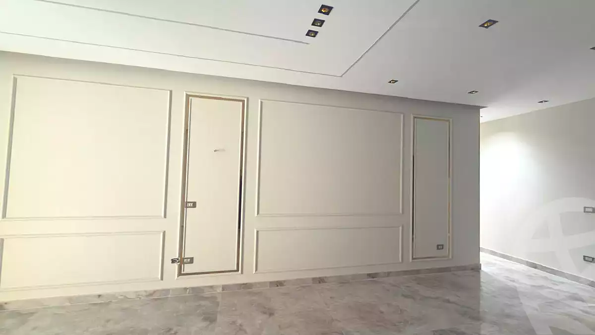 https://aqarmap.com.eg/en/listing/7269101-for-sale-cairo-new-cairo-compounds-grand-caesar-thiqa