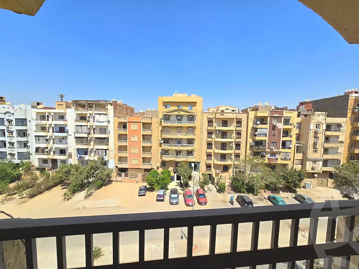 https://aqarmap.com.eg/en/listing/7269691-for-rent-cairo-6th-of-october-el-ahyaa-neighborhood-2nd-divided-from-al-kafrawei-st