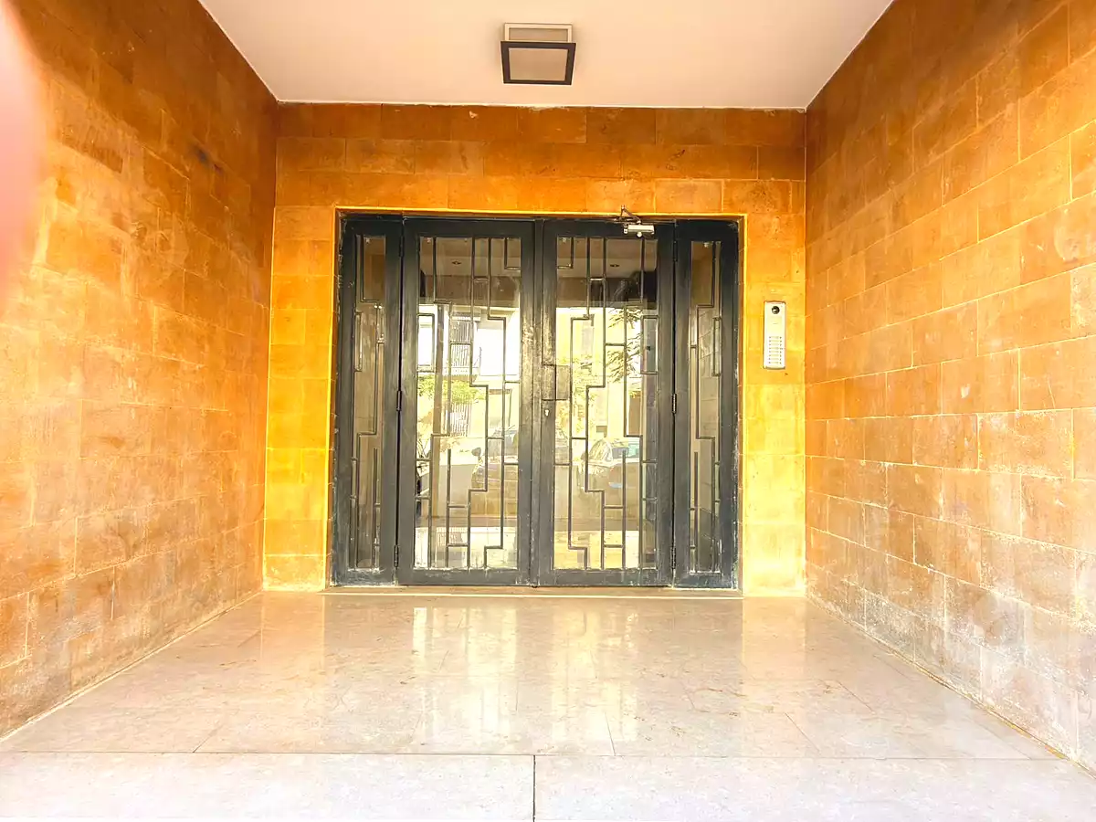 https://aqarmap.com.eg/en/listing/7270103-for-rent-cairo-el-sheikh-zayed-city-compounds-the-courtyard