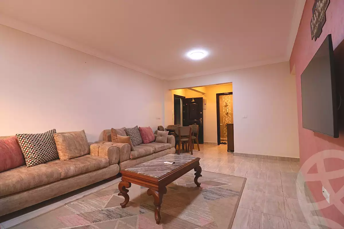 https://aqarmap.com.eg/ar/listing/7270204-for-rent-cairo-el-sheikh-zayed-city-compounds-jn-zyd