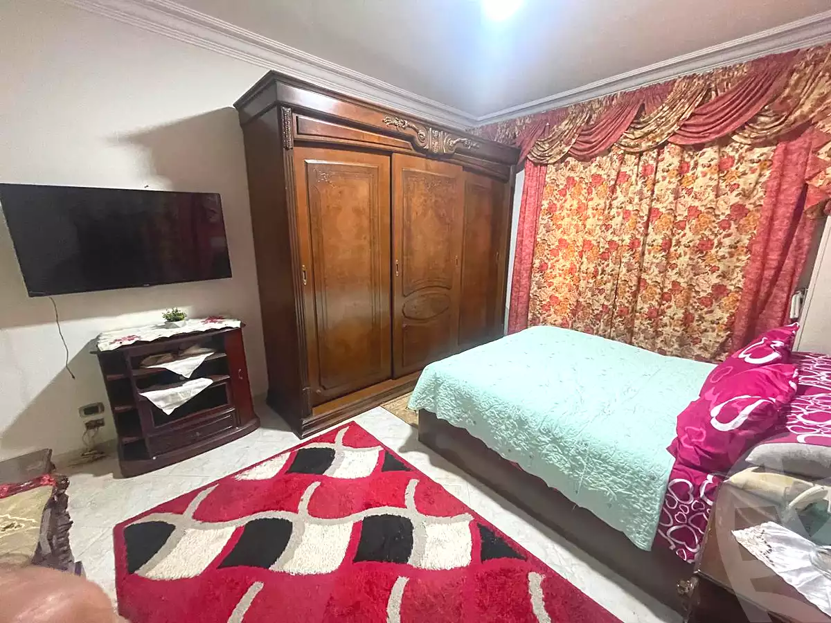 https://aqarmap.com.eg/ar/listing/7270234-for-rent-cairo-new-cairo-ganob-el-akadamiya-south-academy-b-taha-hussein-st