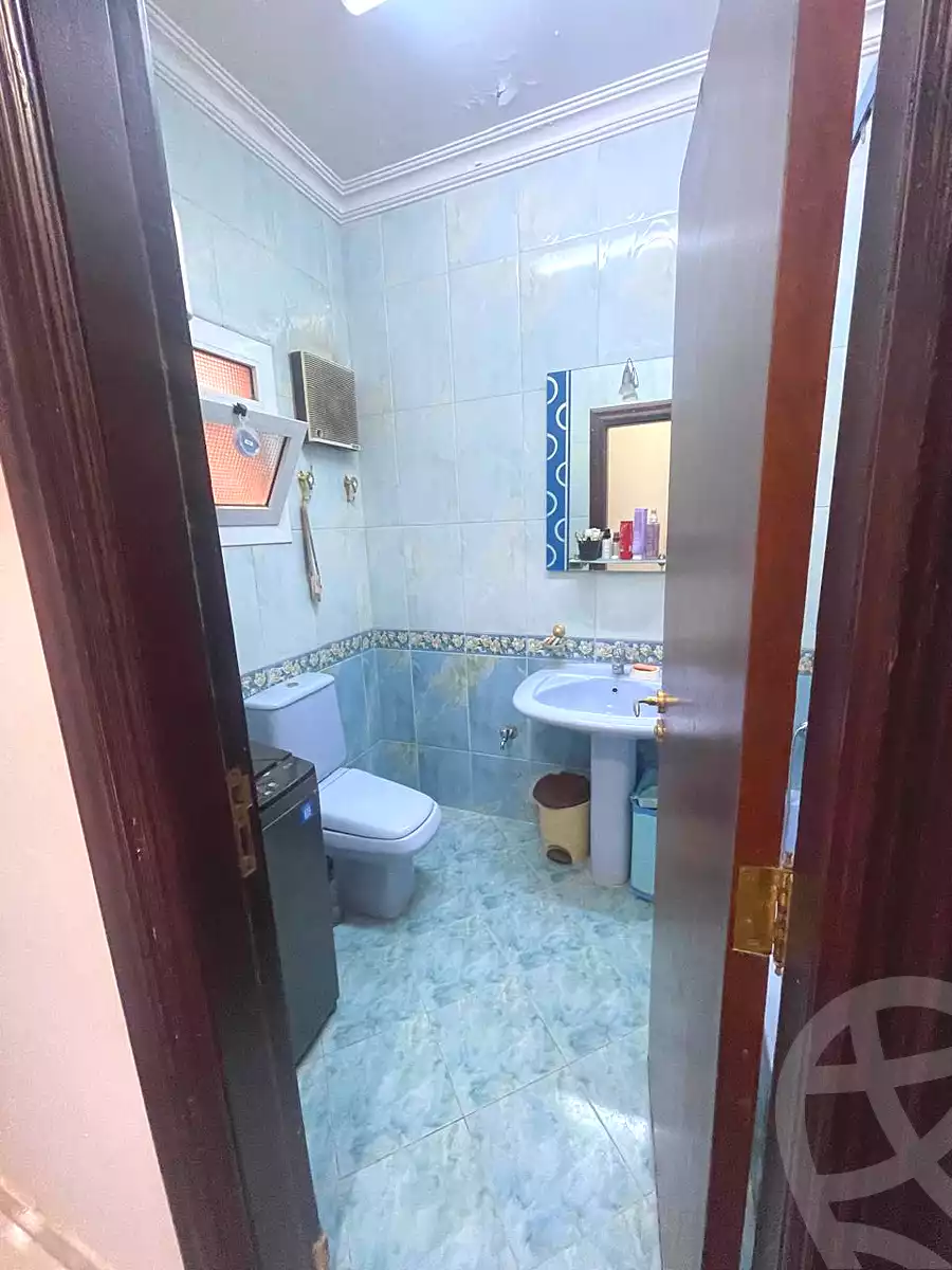 https://aqarmap.com.eg/ar/listing/7270234-for-rent-cairo-new-cairo-ganob-el-akadamiya-south-academy-b-taha-hussein-st