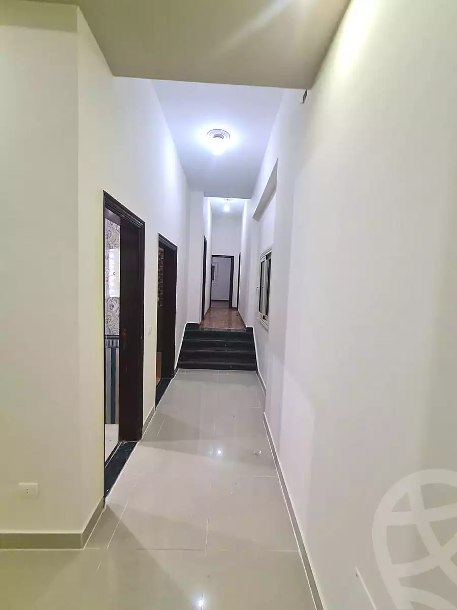 https://aqarmap.com.eg/ar/listing/7270302-for-rent-cairo-new-cairo-ganob-el-akadamiya-south-academy-a-zaid-ebn-haretha-st