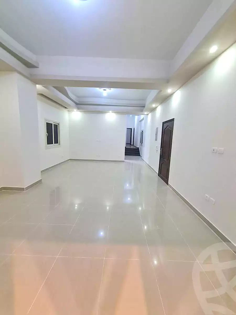 https://aqarmap.com.eg/ar/listing/7270302-for-rent-cairo-new-cairo-ganob-el-akadamiya-south-academy-a-zaid-ebn-haretha-st