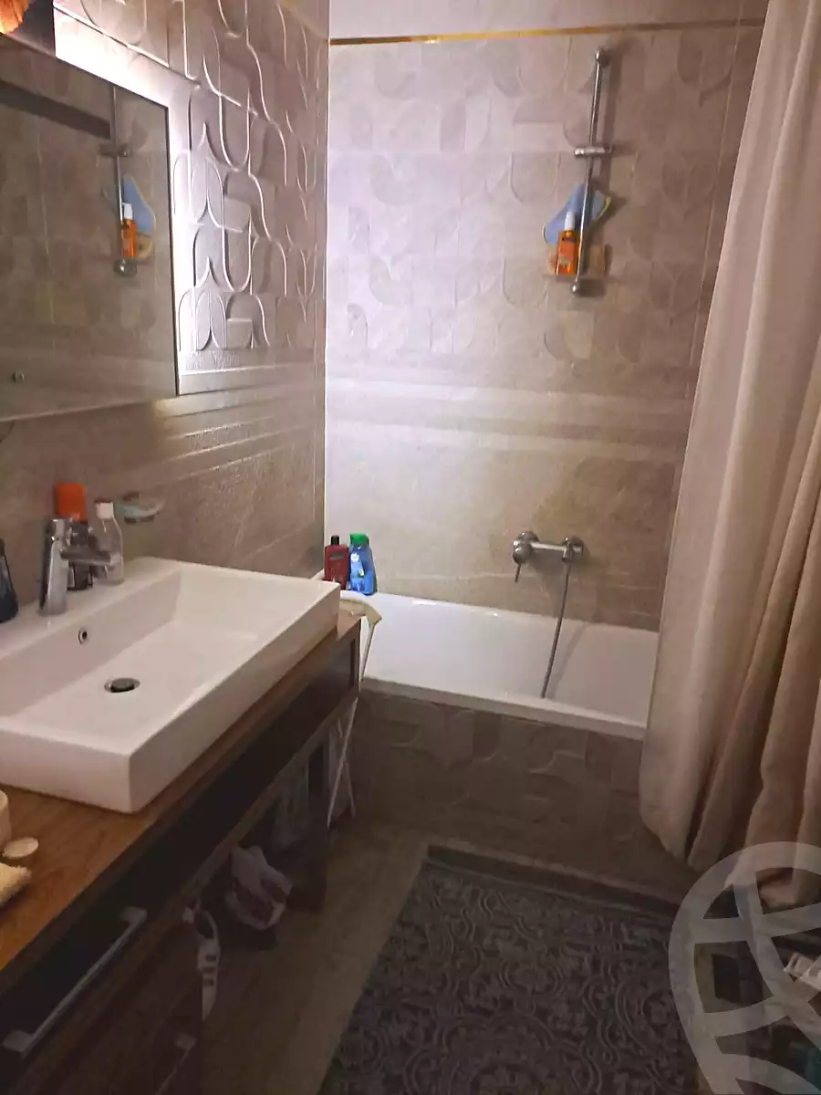 https://aqarmap.com.eg/ar/listing/7270331-for-sale-cairo-new-cairo-lrhb-city-group-97