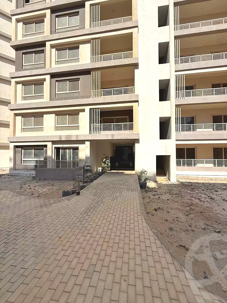 https://aqarmap.com.eg/ar/listing/7270359-for-sale-cairo-new-administrative-capital-r7-ntrd-fynyw