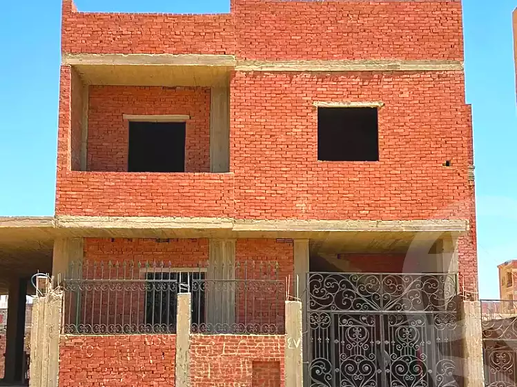 https://aqarmap.com.eg/ar/listing/7270460-for-sale-cairo-6th-of-october-el-ahyaa-neighborhood-6th-central-st