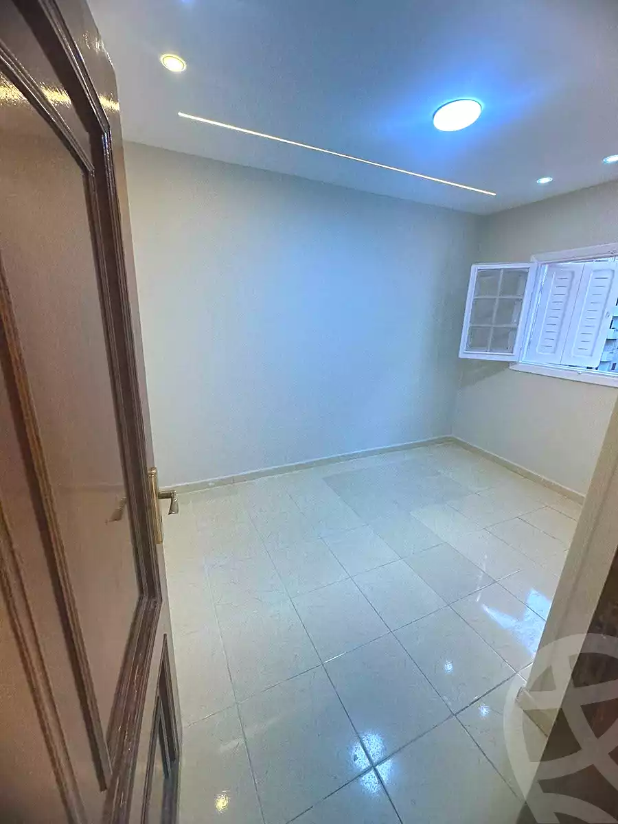 https://aqarmap.com.eg/en/listing/7270683-for-sale-alexandria-miami-street-57