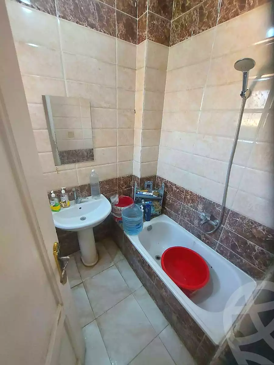 https://aqarmap.com.eg/en/listing/7270923-for-sale-cairo-helwan-rostom-st