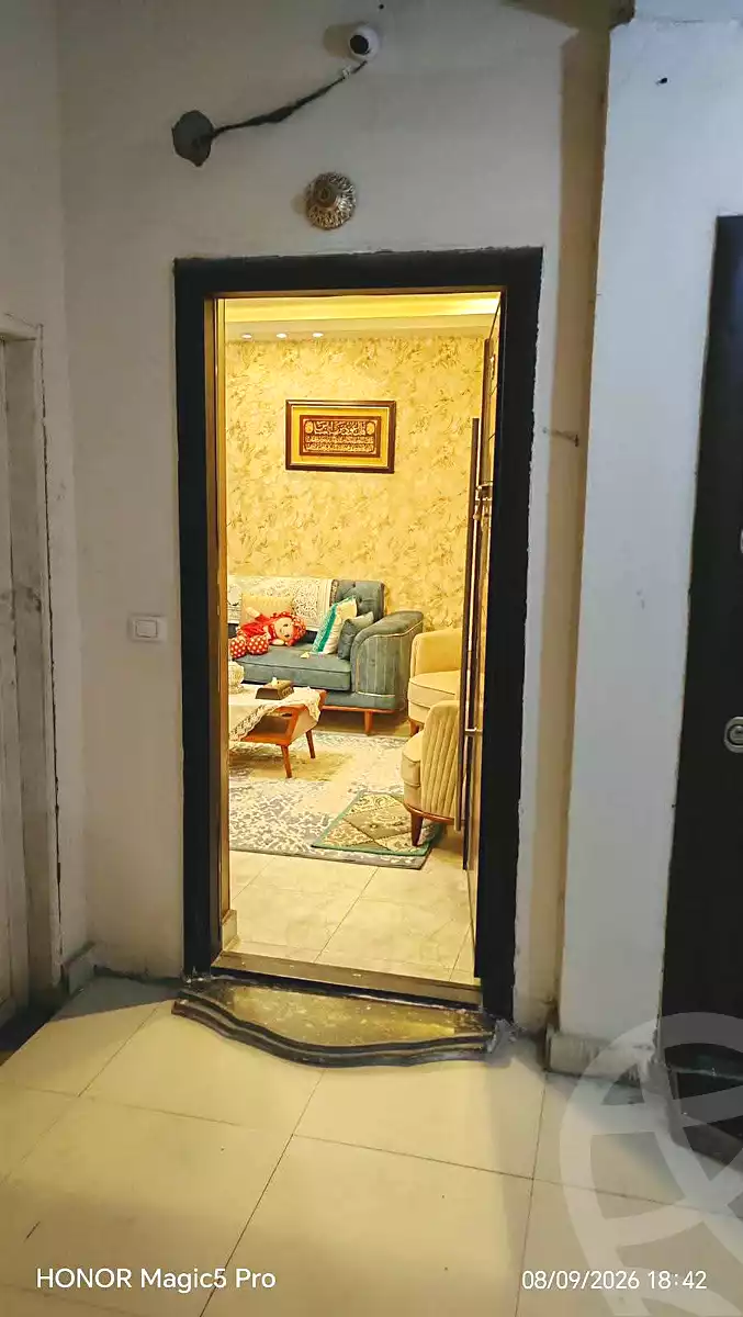https://aqarmap.com.eg/ar/listing/7271245-for-sale-cairo-helwan-mohamed-sayed-ahmed-st