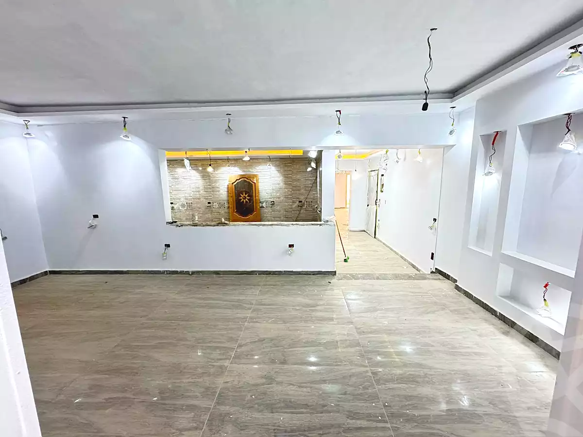 https://aqarmap.com.eg/ar/listing/7271421-for-sale-cairo-new-cairo-el-ahyaa-fifth-neighborhood-street-21