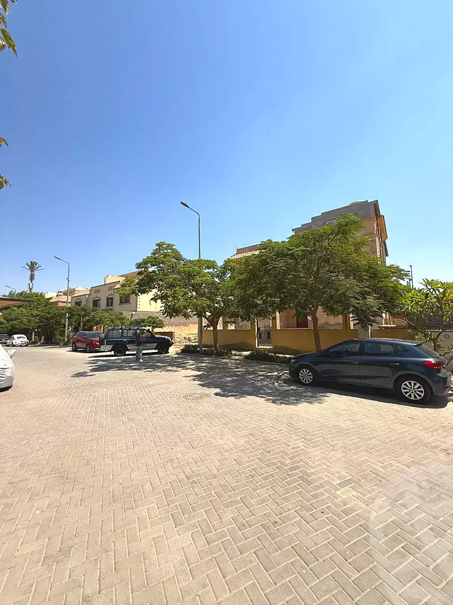 https://aqarmap.com.eg/ar/listing/7271532-for-sale-cairo-new-cairo-compounds-zizinia-gardens
