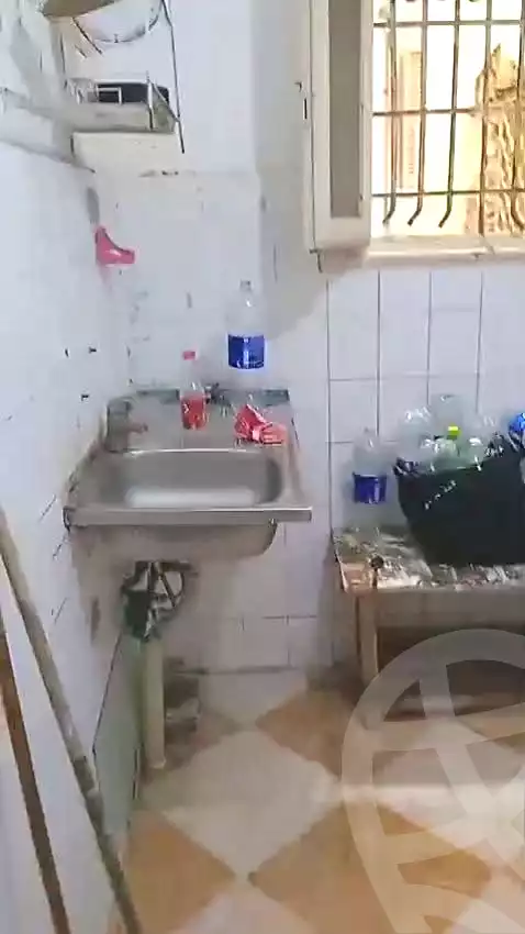 https://aqarmap.com.eg/ar/listing/7271663-for-rent-alexandria-al-agamy-lbytsh-shahr-al-assal-st