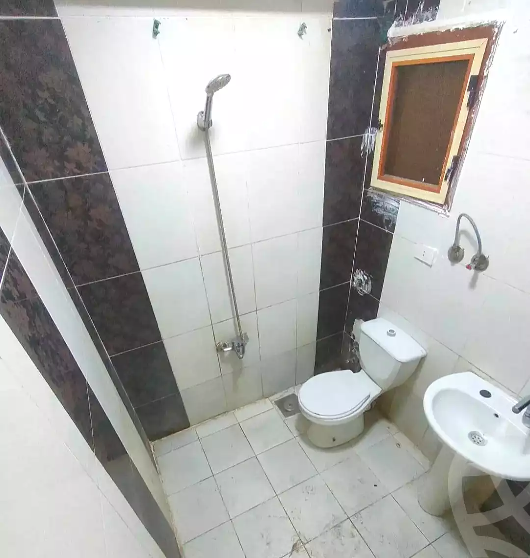 https://aqarmap.com.eg/ar/listing/7271676-for-sale-alexandria-sydy-bshr-sydy-bshr-bhry-gamal-abd-el-nasir-st