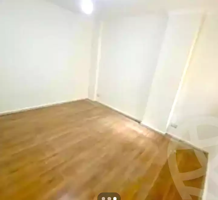 https://aqarmap.com.eg/en/listing/7271700-for-sale-alexandria-ganaklis