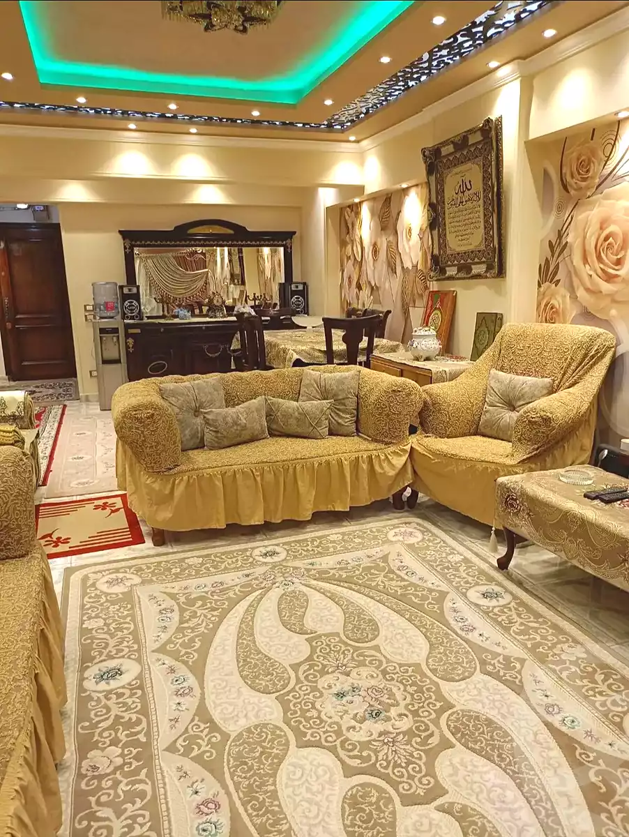 https://aqarmap.com.eg/ar/listing/7271817-for-sale-alexandria-al-agamy-lbytsh-bianchiii