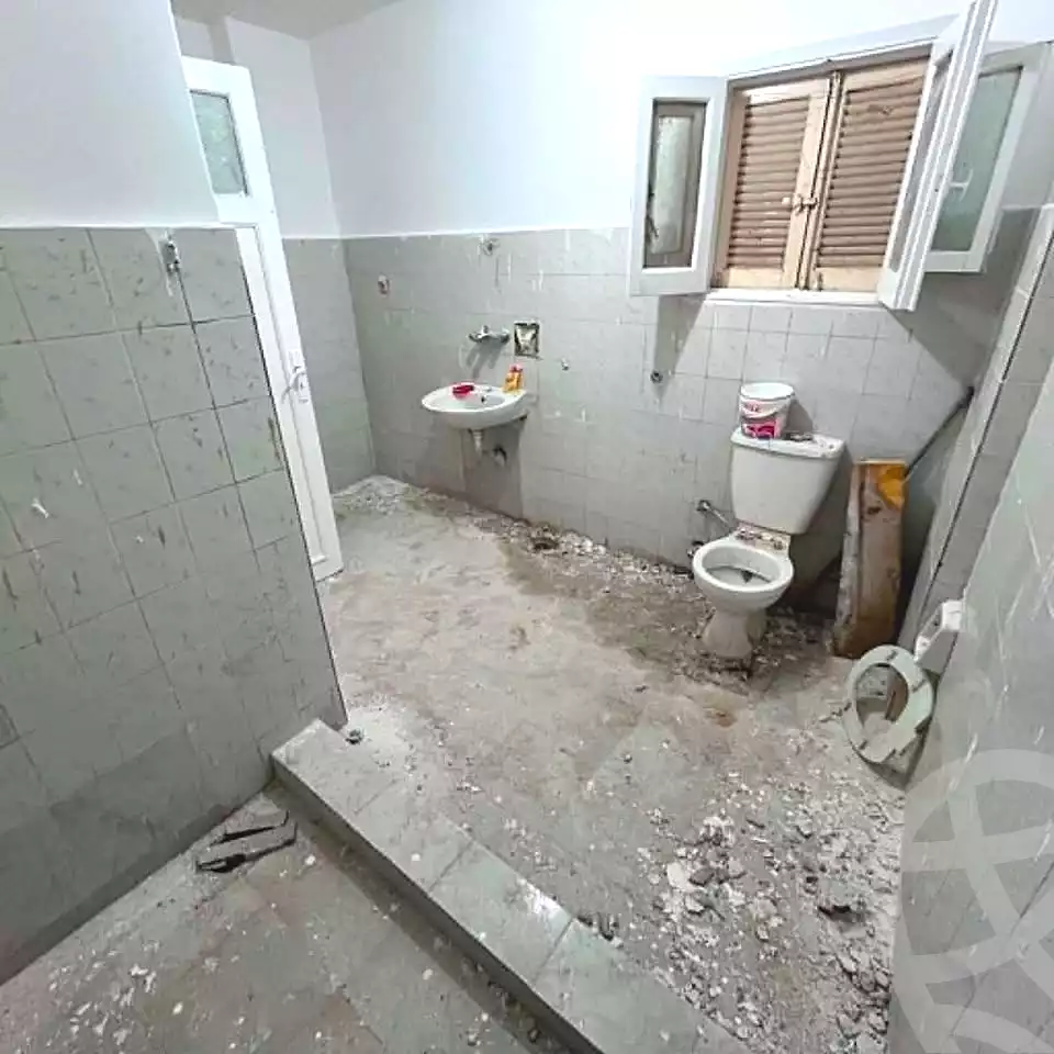 https://aqarmap.com.eg/en/listing/7271848-for-sale-alexandria-al-agamy-lbytsh-el-tayar-st