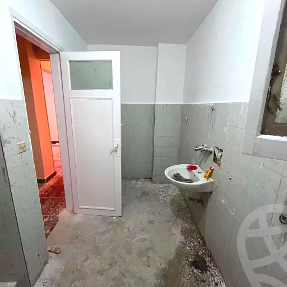 https://aqarmap.com.eg/en/listing/7271848-for-sale-alexandria-al-agamy-lbytsh-el-tayar-st