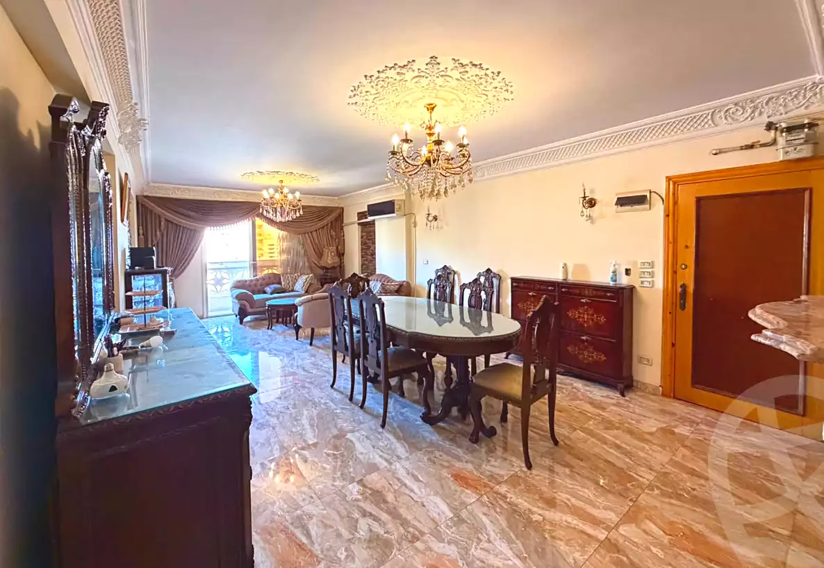https://aqarmap.com.eg/ar/listing/7271998-for-sale-alexandria-camp-cesar-port-said-street