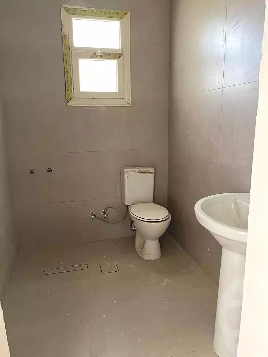 https://aqarmap.com.eg/ar/listing/7272479-for-sale-cairo-new-cairo-compounds-el-mostashareen-compound