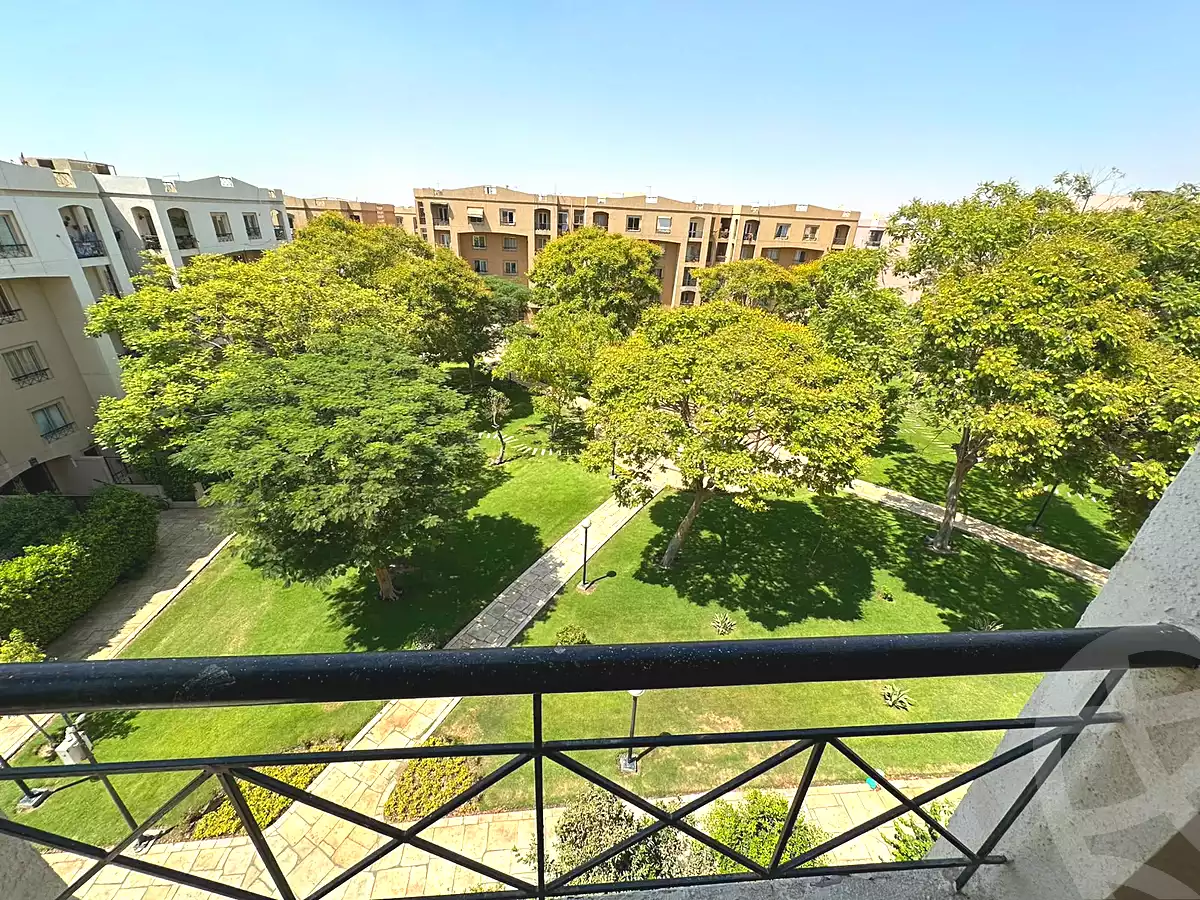 https://aqarmap.com.eg/ar/listing/7272987-for-sale-cairo-new-cairo-lrhb-city-phase-1-ahmed-rami-st
