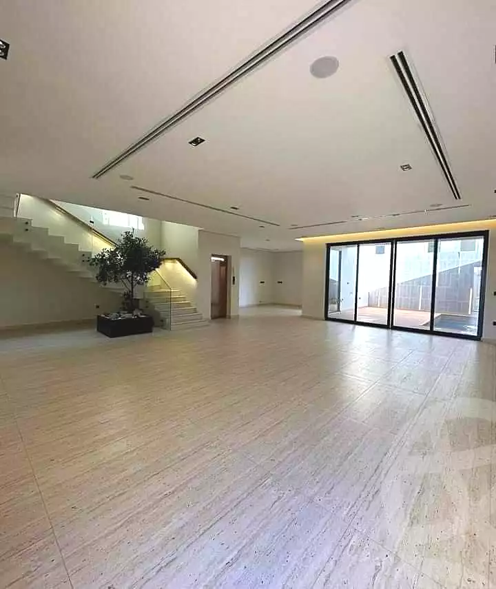 https://aqarmap.com.eg/ar/listing/7273042-for-sale-cairo-new-cairo-compounds-mountain-view1-1-compound