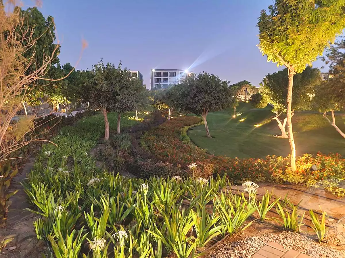 https://aqarmap.com.eg/en/listing/7273113-for-sale-cairo-new-cairo-compounds-tag-city-taj-sultan