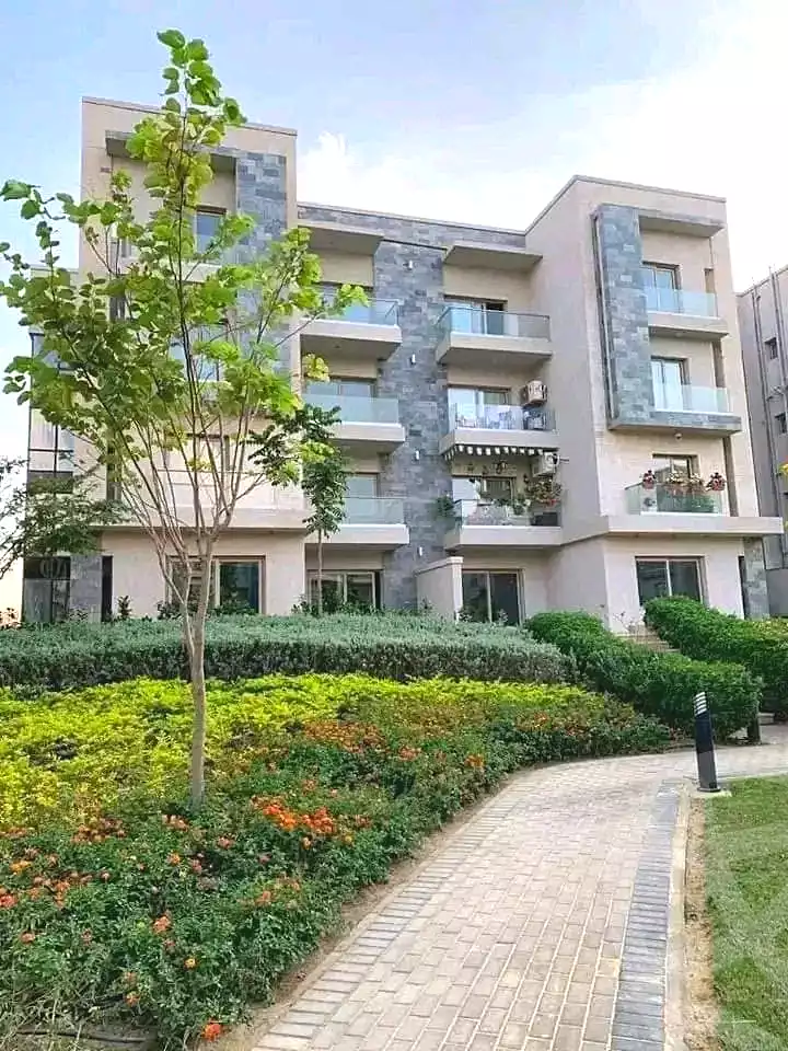https://aqarmap.com.eg/ar/listing/7273150-for-sale-cairo-new-cairo-compounds-galleria-moon-valley-compound-arabia
