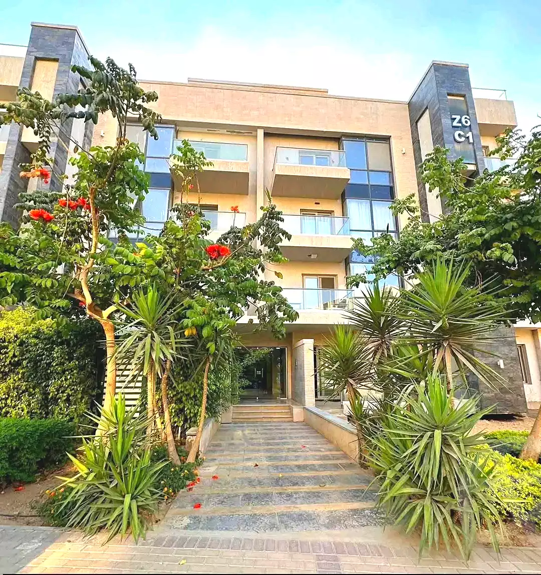 https://aqarmap.com.eg/ar/listing/7273150-for-sale-cairo-new-cairo-compounds-galleria-moon-valley-compound-arabia