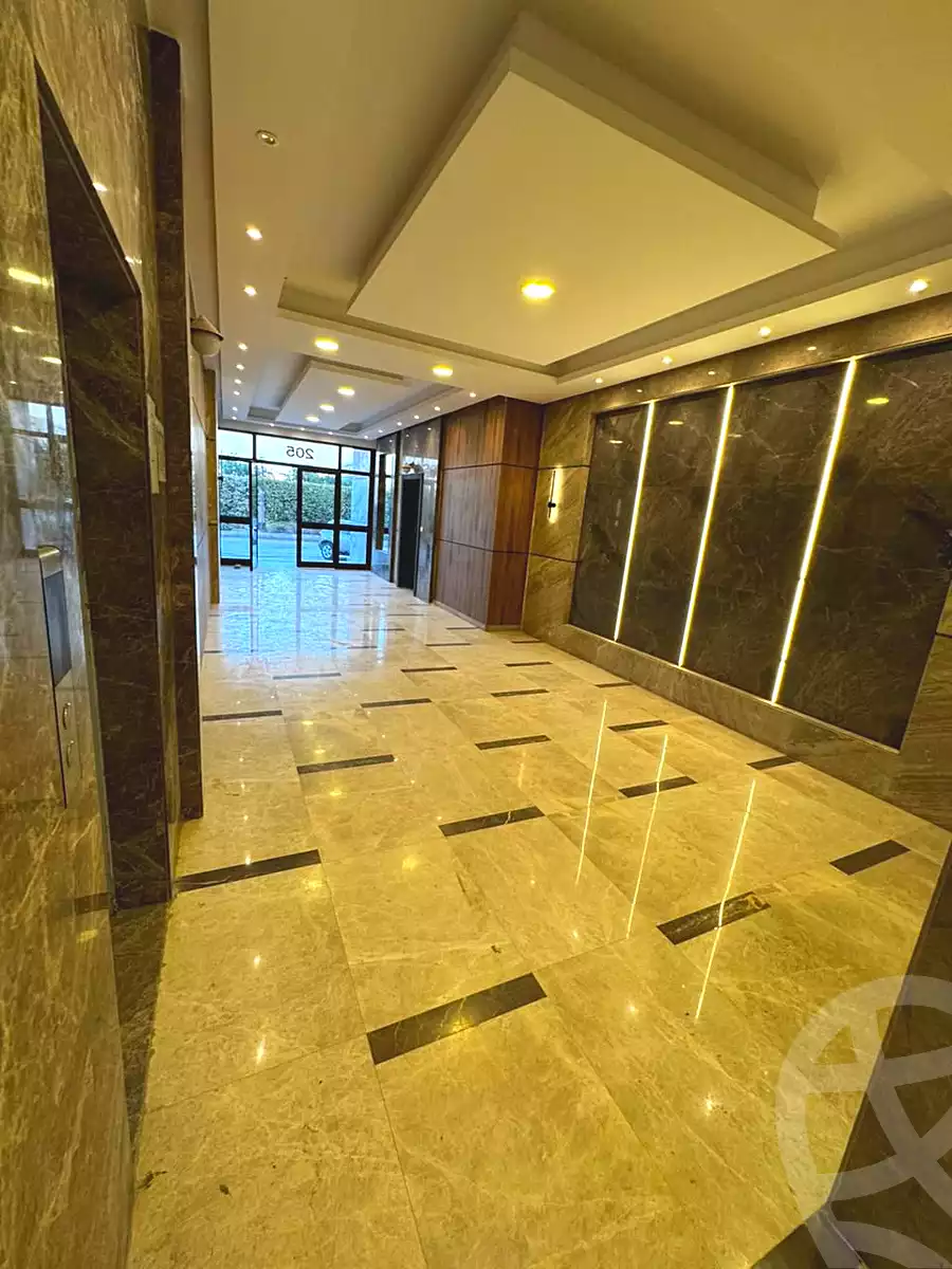 https://aqarmap.com.eg/ar/listing/7273209-for-sale-cairo-el-shorouk-compounds-aljar-british-district-compound