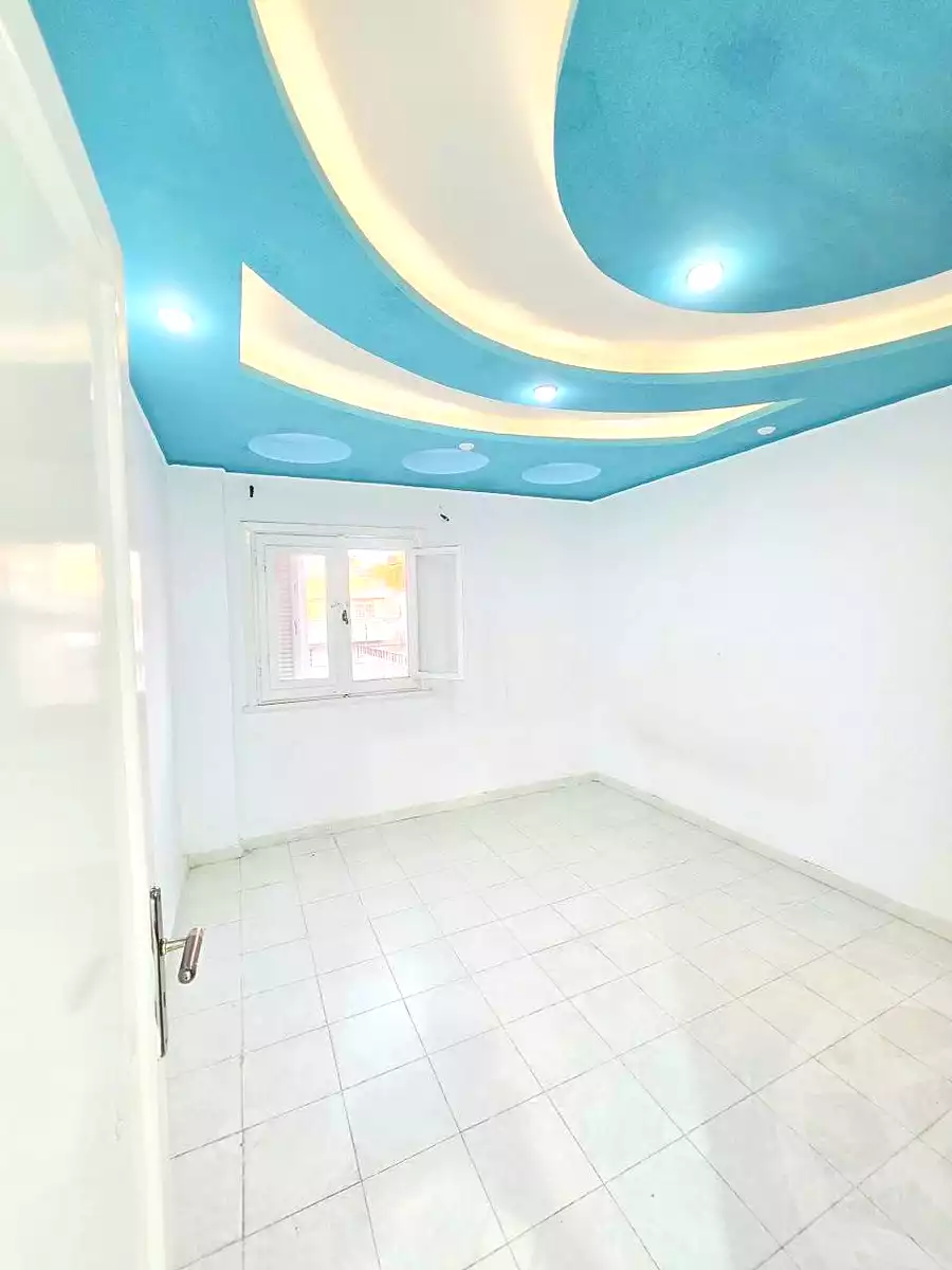 https://aqarmap.com.eg/ar/listing/7273422-for-sale-alexandria-al-agamy-shataa-el-nakheel