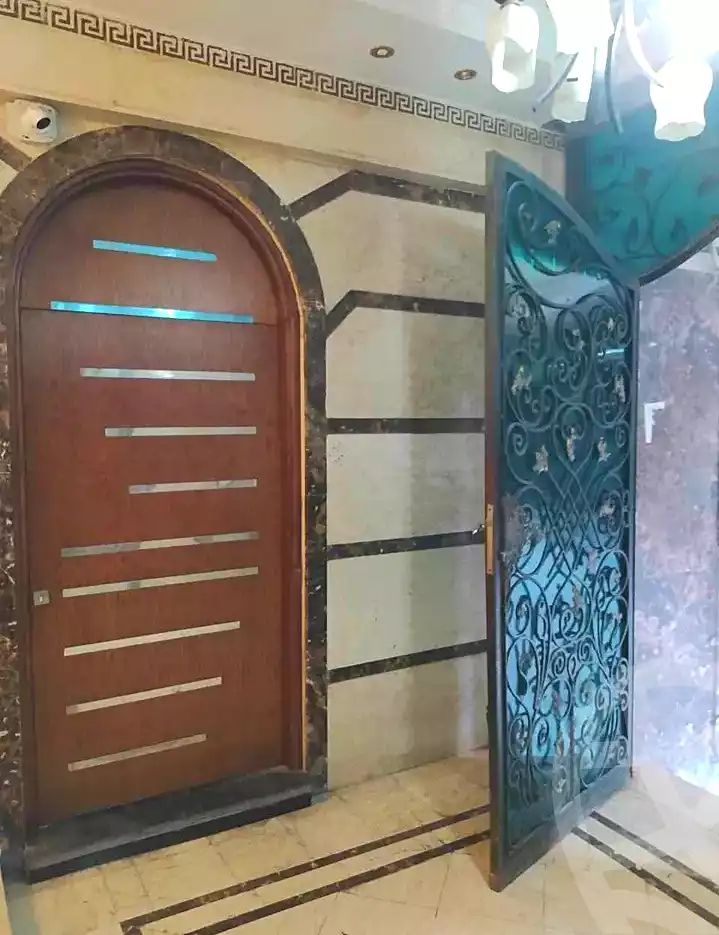 https://aqarmap.com.eg/ar/listing/7274160-for-sale-alexandria-sporting-abou-quer-st