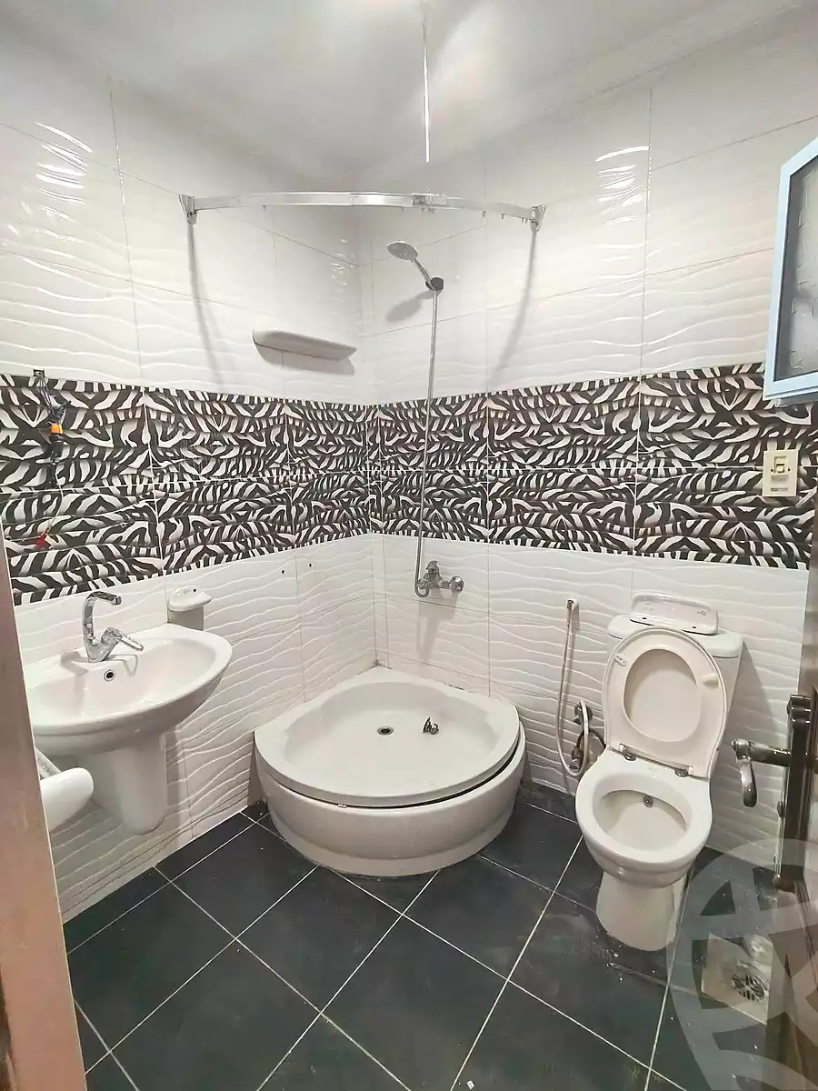 https://aqarmap.com.eg/ar/listing/7274570-for-sale-alexandria-miami-mahmoud-el-isawy-st