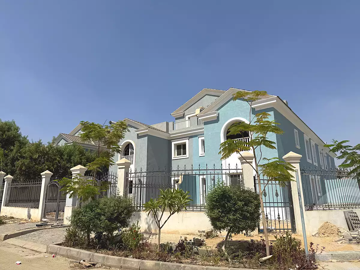 https://aqarmap.com.eg/en/listing/7274788-for-sale-cairo-al-oubour-compounds-heliopolis-hills