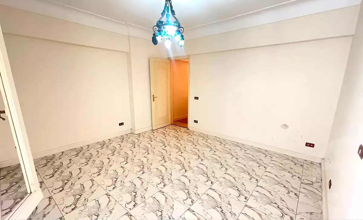 https://aqarmap.com.eg/en/listing/7275109-for-sale-alexandria-ganaklis