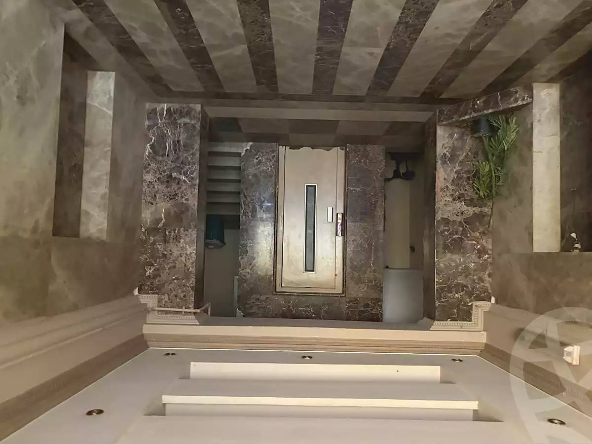 https://aqarmap.com.eg/en/listing/7275146-for-sale-cairo-mokattam-lhdb-l-ly-diplomats-neighborhood -street-9