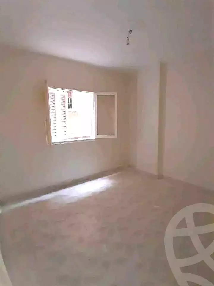 https://aqarmap.com.eg/ar/listing/7275205-for-sale-alexandria-al-agamy-el-hanouvel-radwan-st