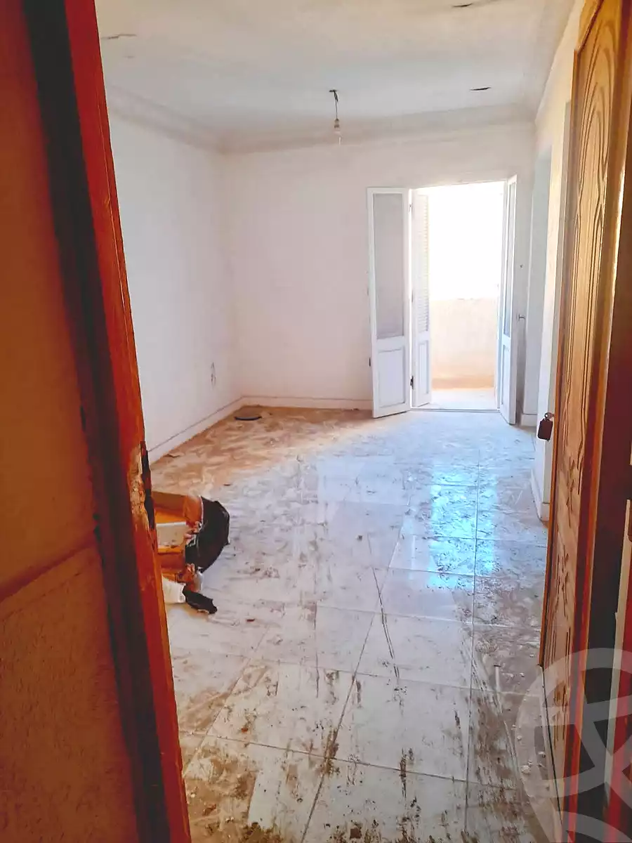 https://aqarmap.com.eg/ar/listing/7275209-for-sale-alexandria-al-agamy-bw-ywsf-redbekas-st