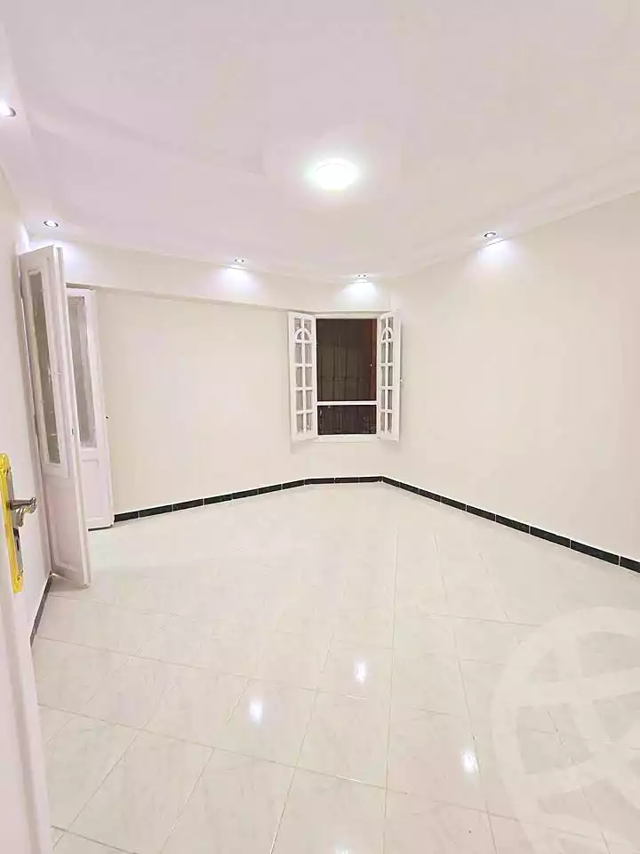 https://aqarmap.com.eg/en/listing/7275327-for-sale-alexandria-al-agamy-shataa-el-nakheel