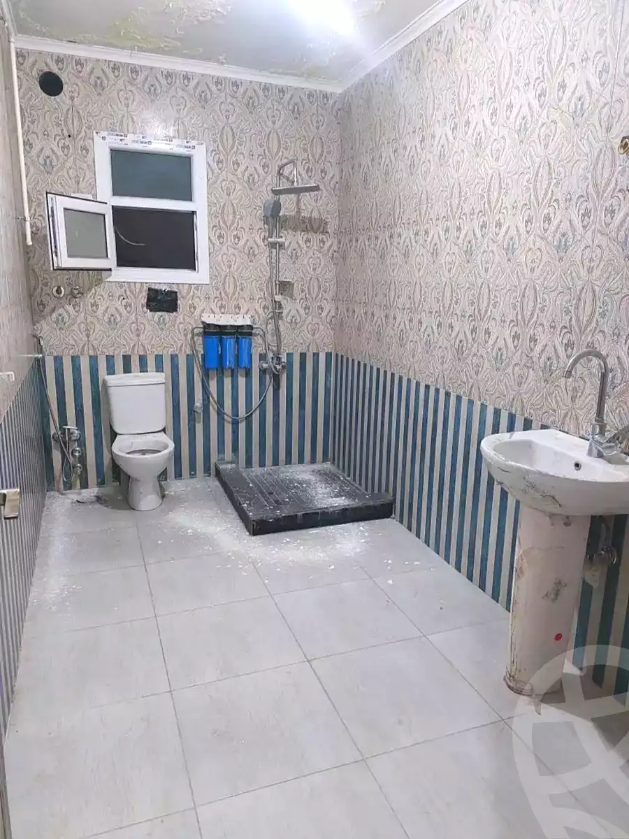 https://aqarmap.com.eg/en/listing/7275739-for-sale-alexandria-camp-cesar
