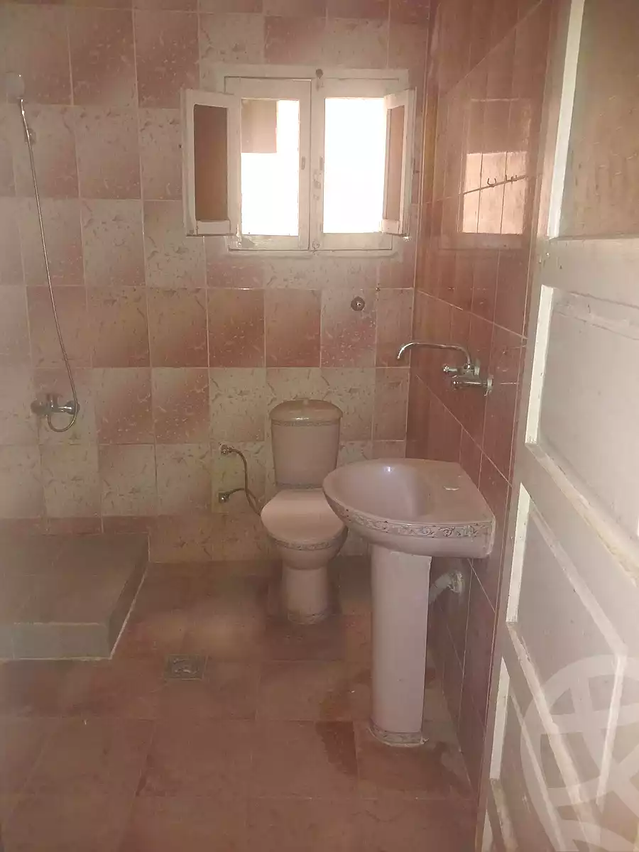 https://aqarmap.com.eg/en/listing/7276495-for-sale-alexandria-al-agamy-el-hanouvel