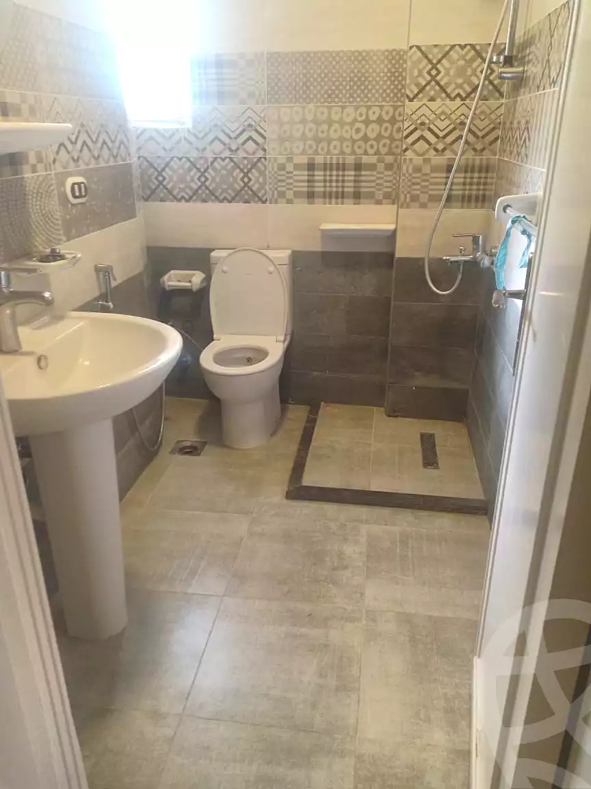 https://aqarmap.com.eg/en/listing/7276793-for-rent-alexandria-alexandria-marsa-matrouh-rd