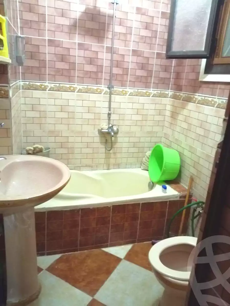 https://aqarmap.com.eg/en/listing/7276947-for-sale-alexandria-al-agamy-el-hanouvel-el-salam-st