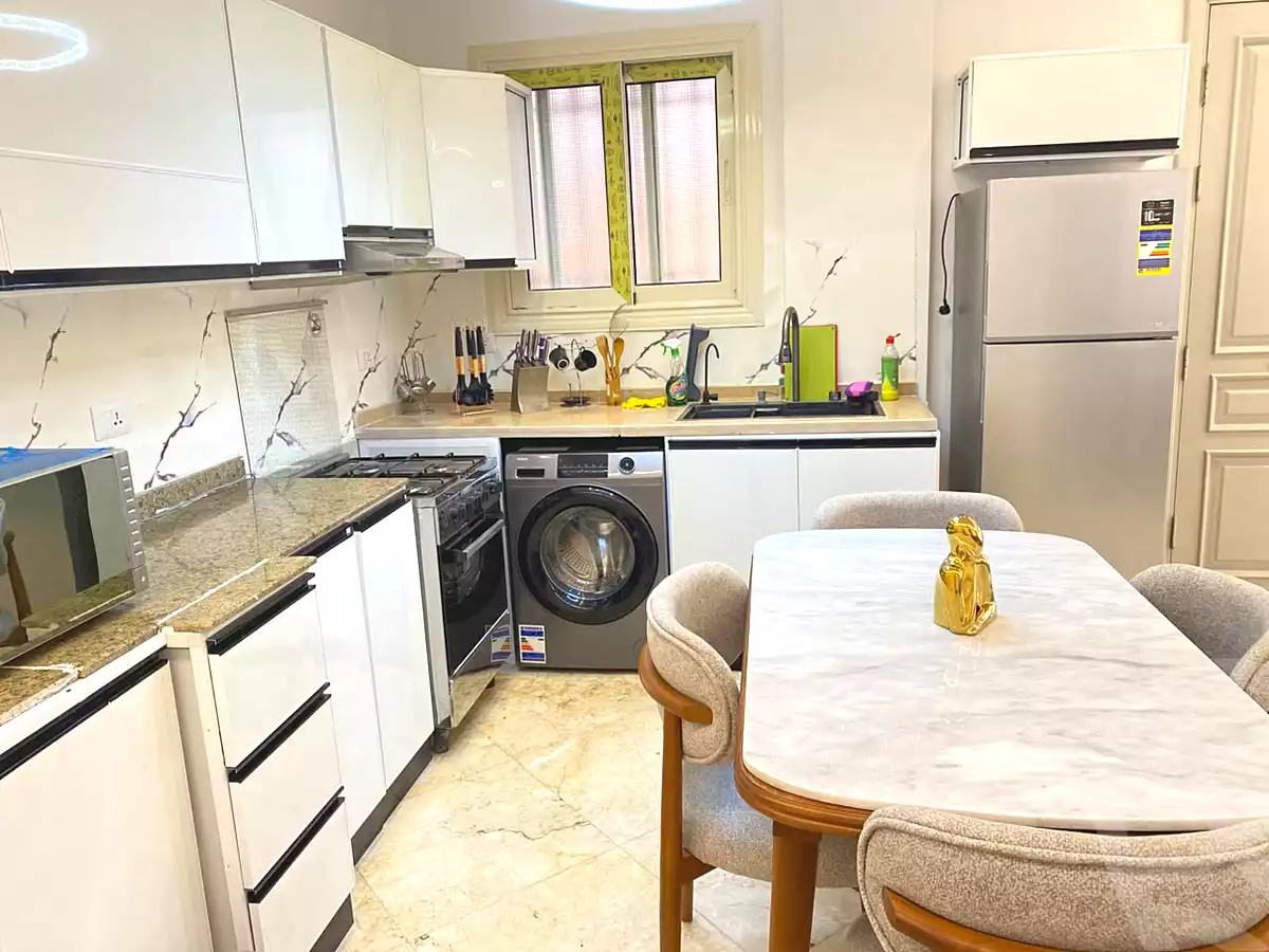 https://aqarmap.com.eg/ar/listing/7276988-for-rent-cairo-el-sheikh-zayed-city-compounds-beverly-hills