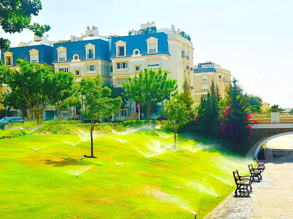 https://aqarmap.com.eg/en/listing/7277260-for-sale-cairo-new-cairo-compounds-mountain-view1-1-compound