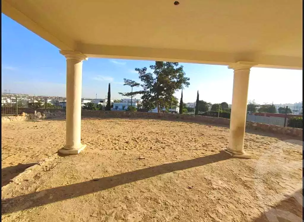 https://aqarmap.com.eg/ar/listing/7277317-for-sale-cairo-new-cairo-compounds-mountain-view1-1-compound